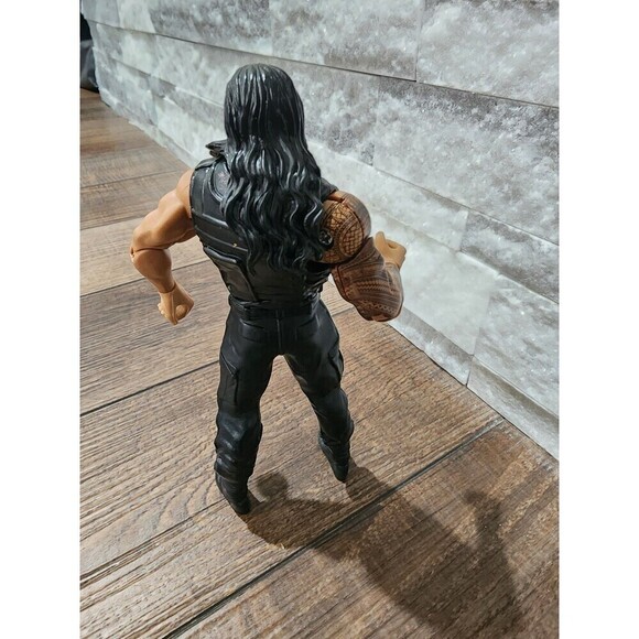 Mattel TM 2013 WWE Wrestling 7 Inch Roman Reigns Action Figure W Punching Action - Picture 2 of 3